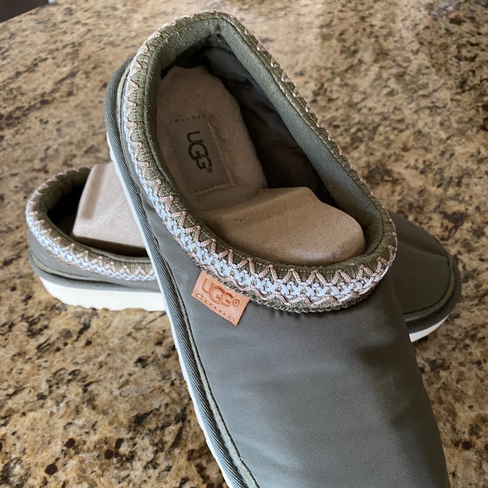 Uggs shoes